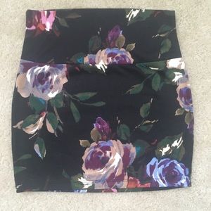 🎉 2 for $14 || Black Floral Mini Skirt